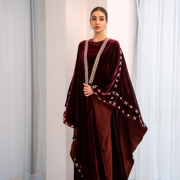 Maroon zeina Bisht